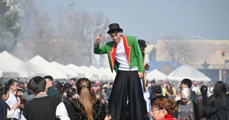 TURAR, Kalifarniya и Садраддин выступили на Наурыз в Шымкенте