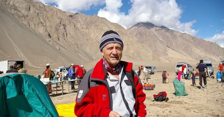 Что известно о казахстанском альпинисте, удостоенного высокой госнаграды