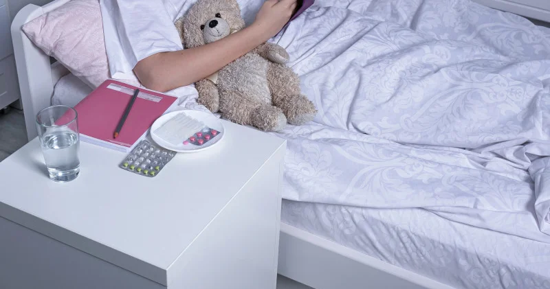 Онкопациенттерге арналған дәрі дәрмектің іркілісі: баланың анасының шағымы