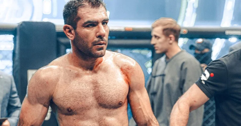 К нам приедет бесстыдник и скандалист