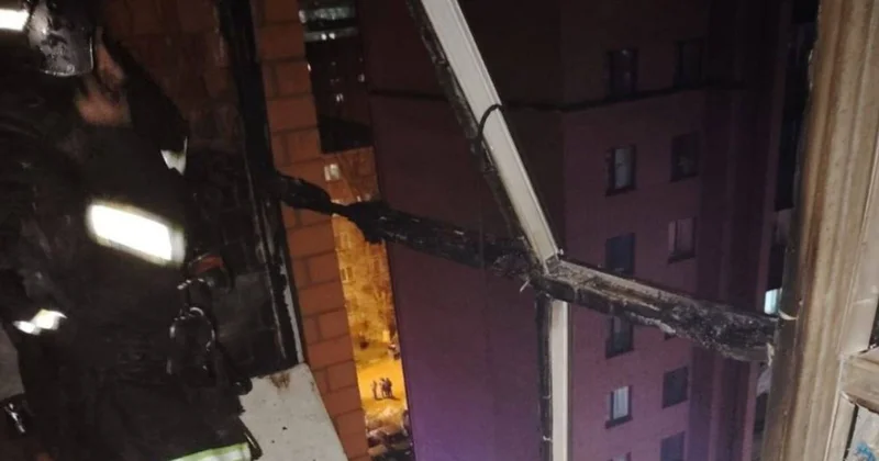 В Петропавловске загорелся балкон в девятиэтажке