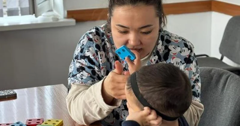 150 ден астам бала интенсивті есту сөйлеу реабилитациясынан өтеді