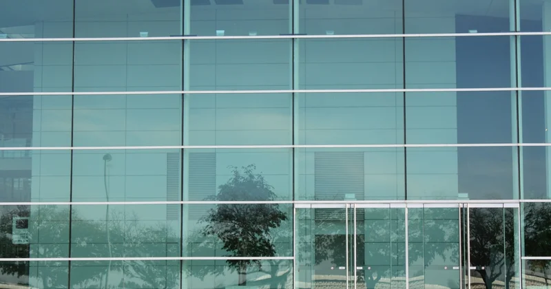 Қазақстандағы жаңа стандарт әйнек қауіпсіздігін қалай арттырады