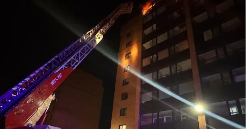 Пожар в многоэтажке Петропавловска: более 100 человек покинули здание
