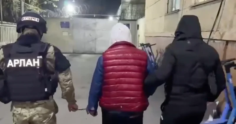 Шымкентского блогера осудили на пять лет за шантаж акимата