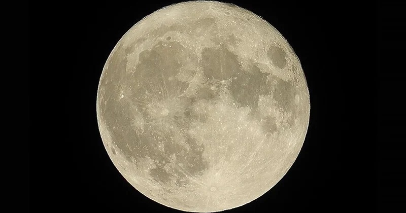 Қытай ғалымдары Айдан бұрын белгісіз екі минералды анықтады