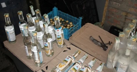 Под видом яблочного уксуса: 24 тонны контрабандного спирта задержали в Костанайской области
