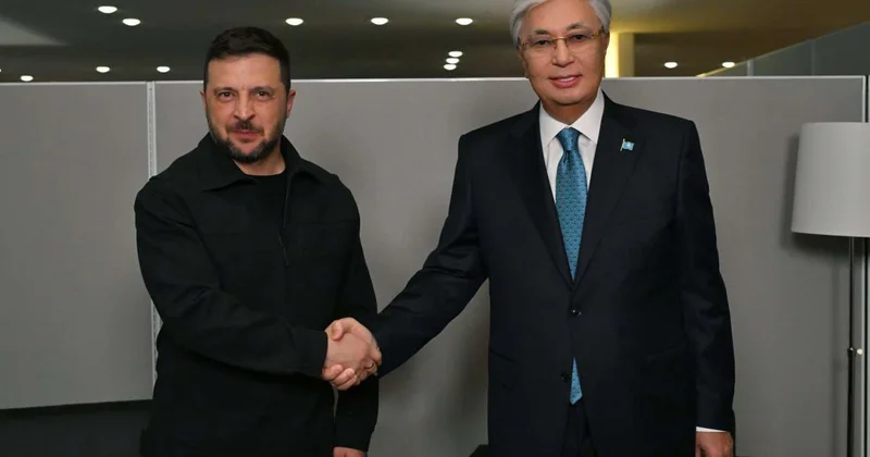 Токаев поздравил Зеленского с Днем независимости Украины