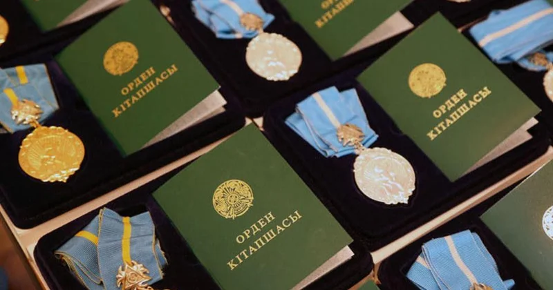 Қазақстандағы Батыр ана қанша бала керек, қандай төлемдер беріледі және Күміс алқаны қалай рәсімдеуге болады