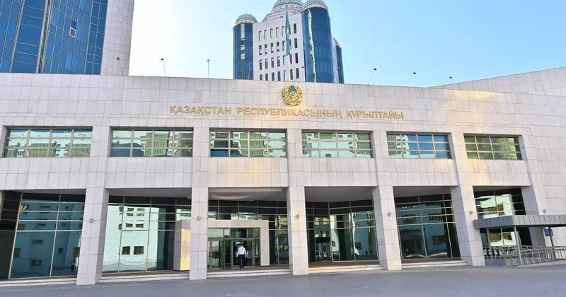 Араласуға хақы жоқ : Тоқаев Құрылтай мен Халық кеңесінің айырмашылығын айтты