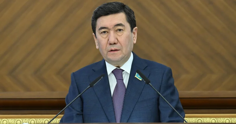 Ерлан Қошанов Халық кеңесінің төрағасы болып сайланды