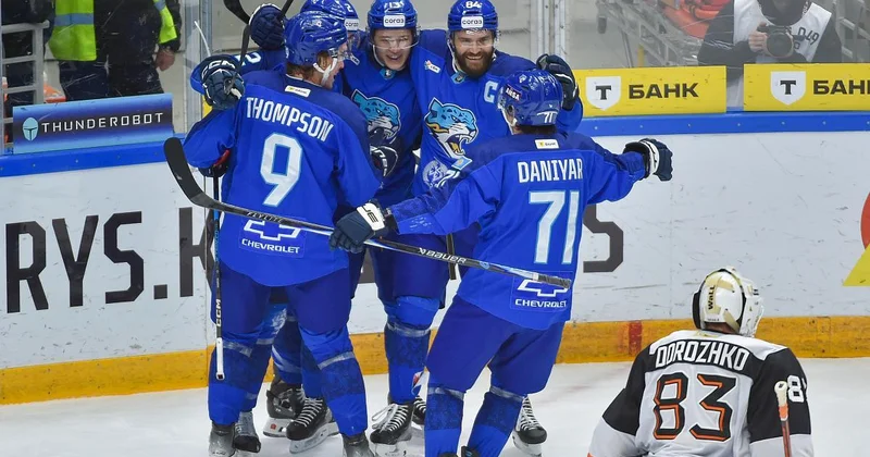 Барыс обыграл Амур и одержал седьму победу в сезоне КХЛ