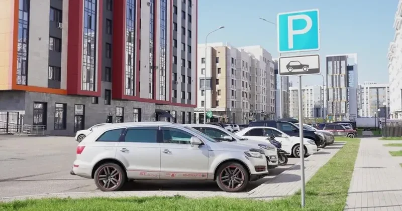 Астанада есігі ашық қалған автокөліктерді жағалайтын күдікті ұсталды