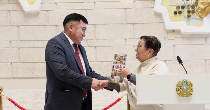 Абай мұрасына арналған көрме ашылды