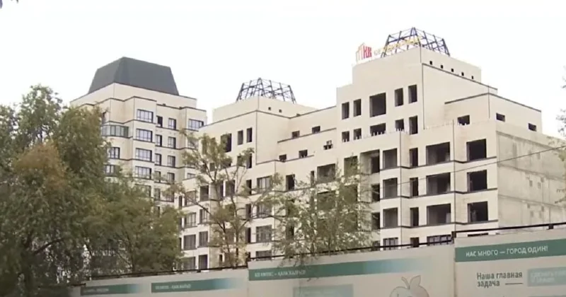 Алматинцы пожаловались на химический запах: пробы воздуха показали превышение норм (видео)