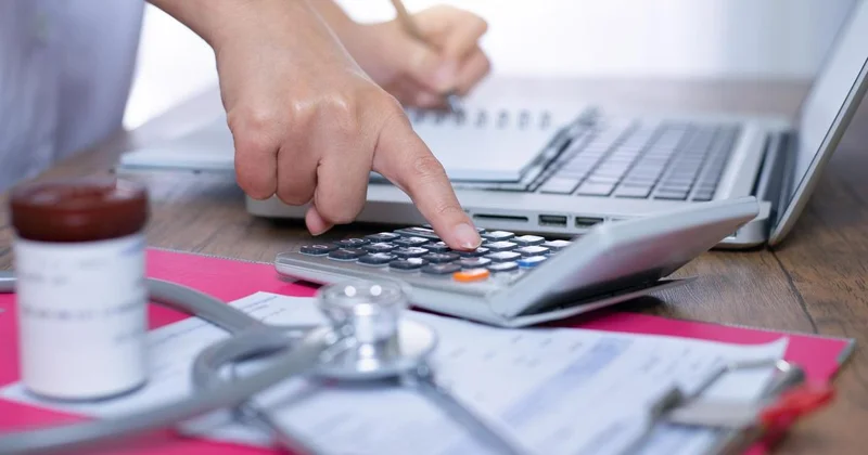 Сначала помощь потом взносы: для некоторых казахстанцев изменят правила ОСМС