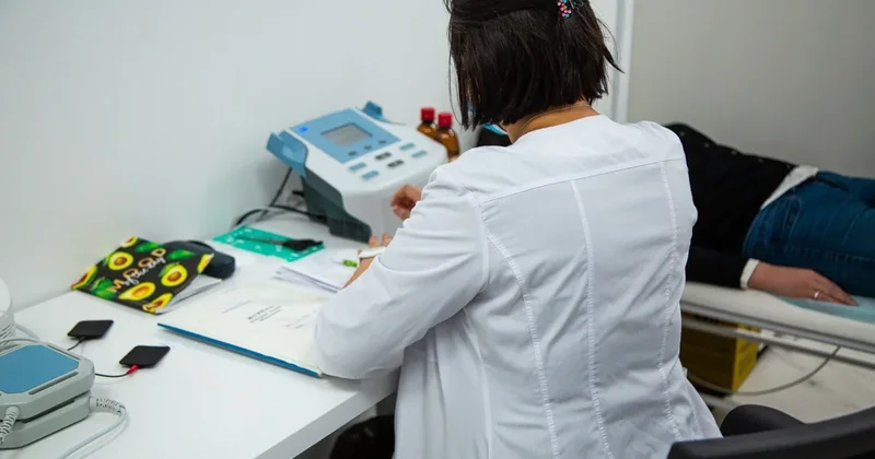 Врачи стационаров в Астане получают в месяц 800 900 тысяч тенге Минздрав