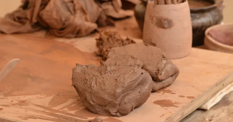 Дело о хищении глины на 795 млн тенге отправили в суд в Костанае