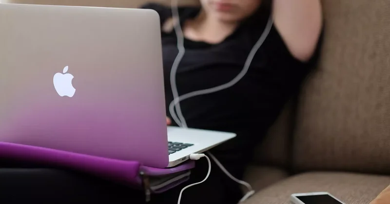 Балалар үшін қауіпті контент: 38 мыңнан астам интернет ресурс бұғатталды