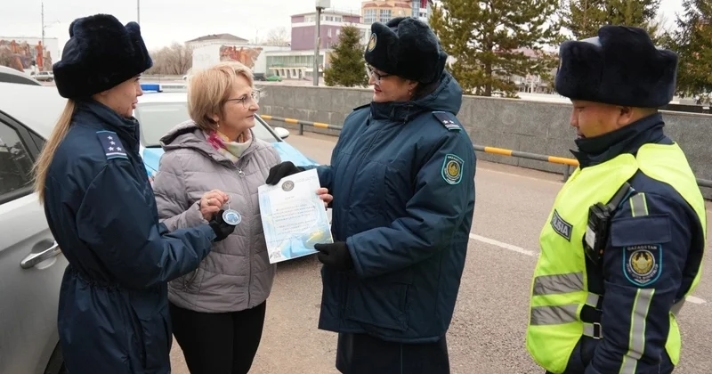 Үлгілі жүргізуші: қарағандылық әйел 30 жылда бірде бір рет жол ережесін бұзбаған