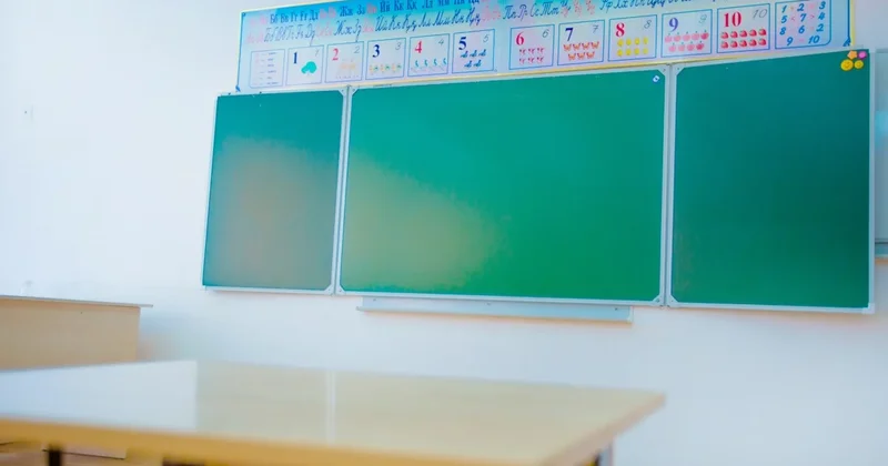Учителя в Казахстане массово уходят из профессии из за новой государственной системы
