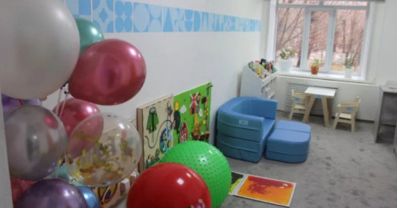 Енді Саранда дамуы кешеуілдеген балаларды қолдау кабинеттері жұмыс істейді