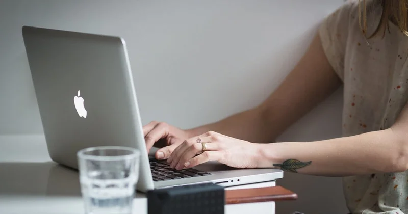 добавил альтернативный способ входа для пользователей