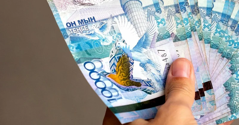Казахстанец согласился платить бывшей жене по 70 тыс. тенге каждый месяц