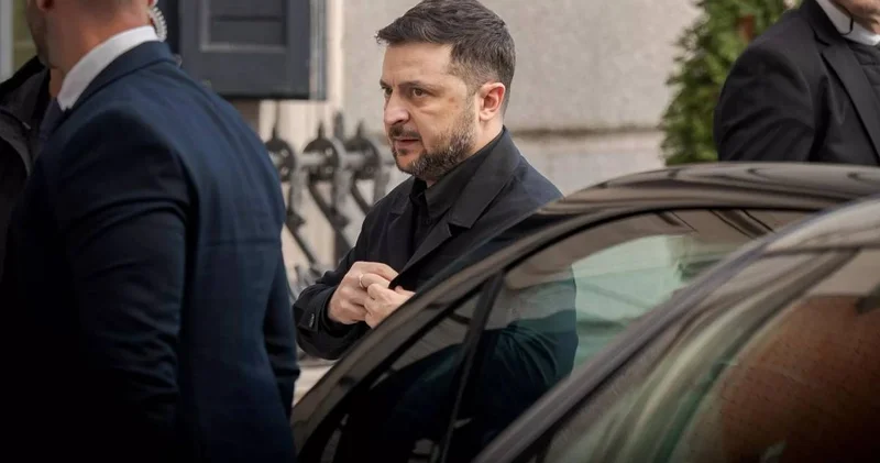 Зеленский елден қашып кетеді : Украина президенті жайлы сұмдық хабар тарады (ВИДЕО)