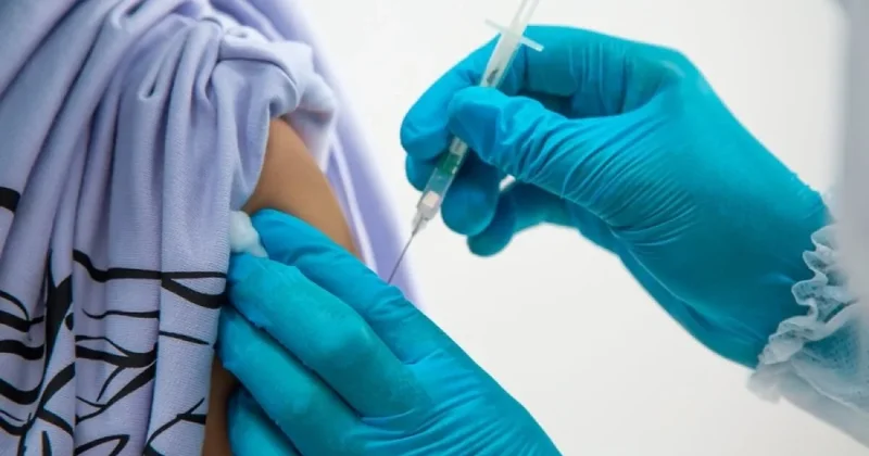 Минздрав обвинили в коррупции при закупках вакцин на 150 миллиардов тенге