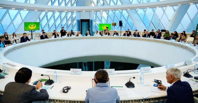 В Астане прошел первый день международного фестиваля искусств Әлем әуені