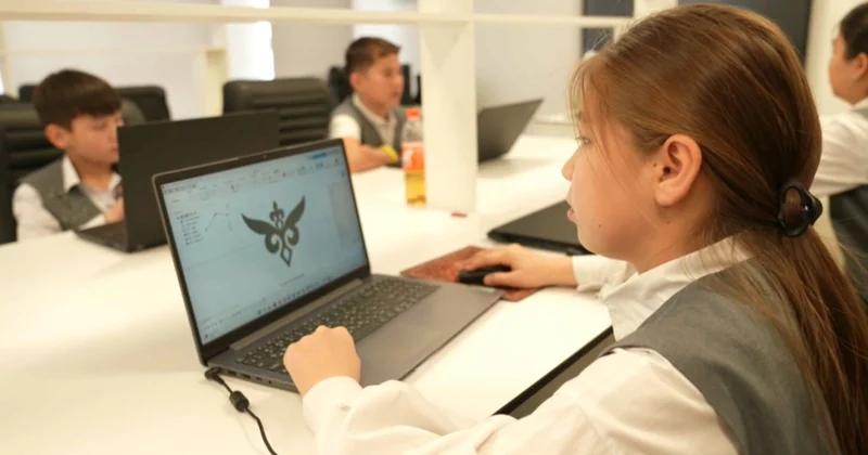 Түркістандағы мектептер жасанды интелектті еңбек сабағында қолдана бастады