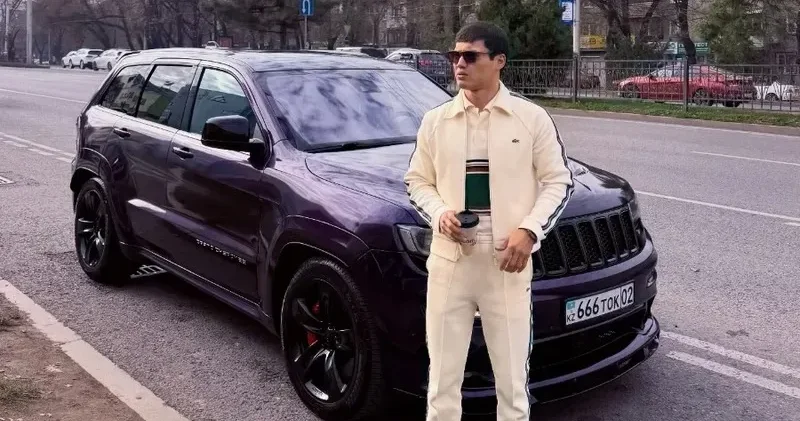 Қазақстандық ММА шебері жанкүйерлерін жұмбақ суреттерімен дүрліктірді