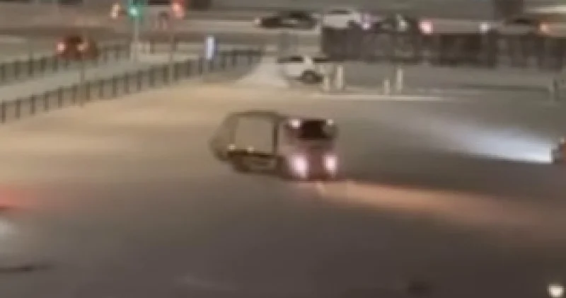 Астанада дрифт жасаған қар тазалайтын техника видеоға түсіп қалды