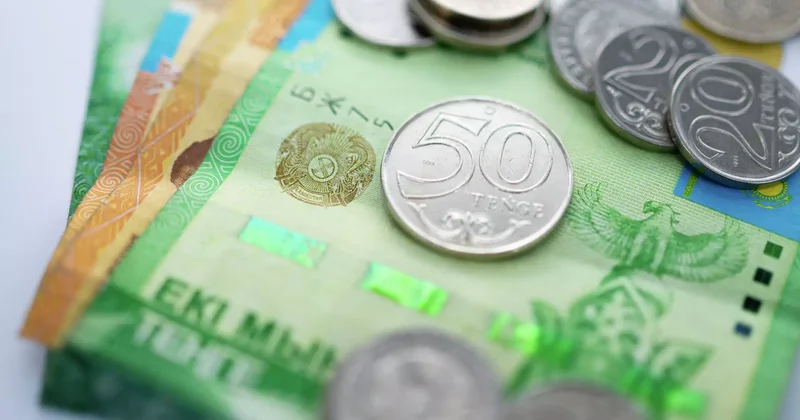 Жыл басынан бері зейнеткерлер 3,8 трлн теңге алды