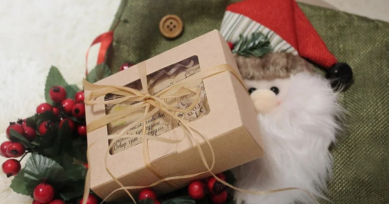 Как правильно выбрать сладкий подарок к Новому году