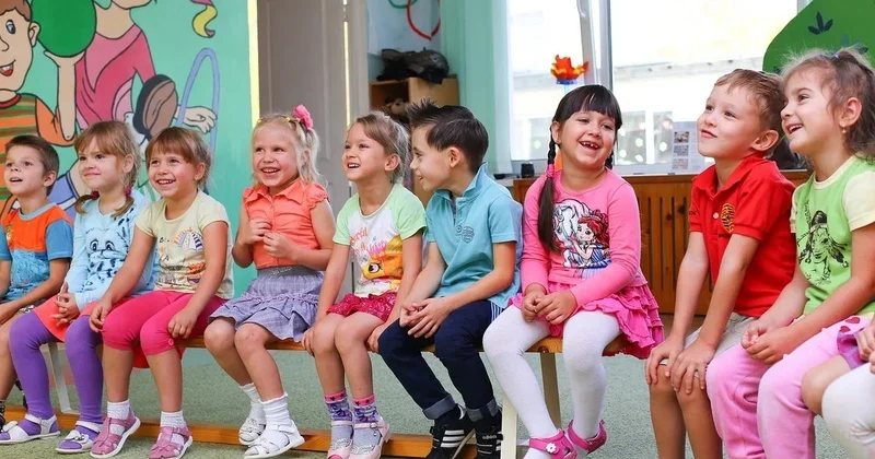 Дед Мороз и Снегурочка кинули на деньги детский дом в Усть Каменогорске