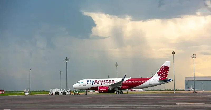 FlyArystan ұшағы құстармен соқтығысып, тексеруден кейін қайта ұшты