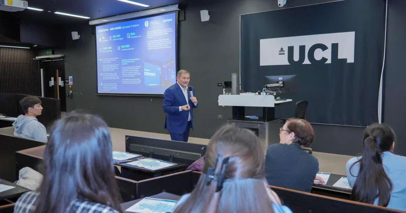 Саясат Нурбек встретился с казахстанскими студентами в Великобритании