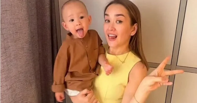 Внук Розы Рымбаевой покорил Казнет эрудицией