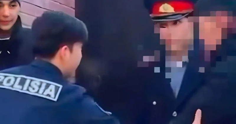 Полицейский маскарад: в Актау задержали блогеров пранкеров