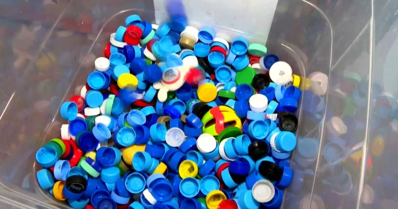 Ақтауда Мейірім қақпақшалары экоакциясы өтіп жатыр