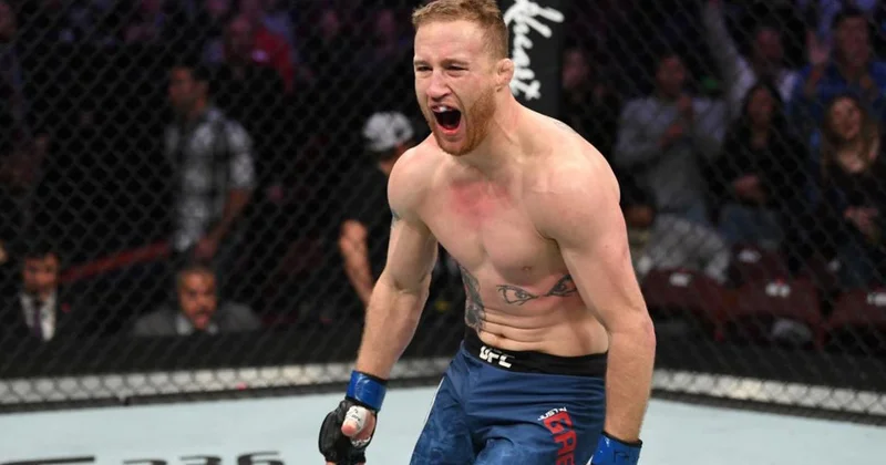 Гэтжи победил Пимблетта, стал временным чемпионом UFC и установил рекорд