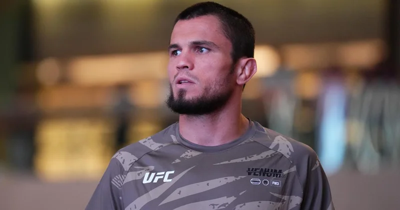 Умар Нурмагомедов при помощи Хабиба и Махачева победил бывшего чемпиона UFC