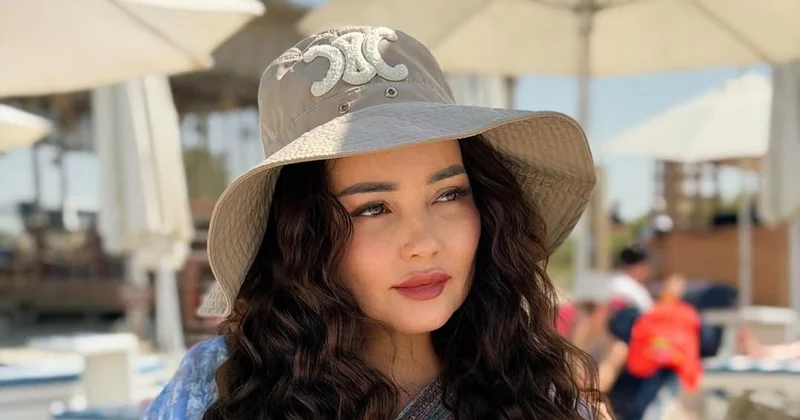 Вот это красота! : Жазира Байрбекова впечатлила нежным пляжным образом