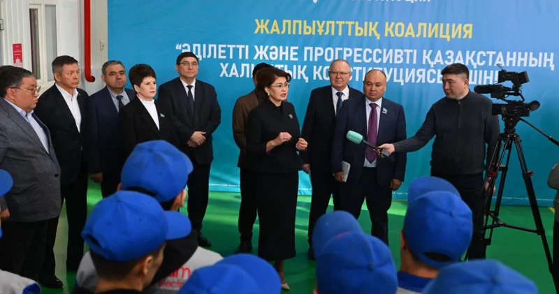 Петропавл электротехникалық зауытының ұжымы конституциялық реформаны қолдады