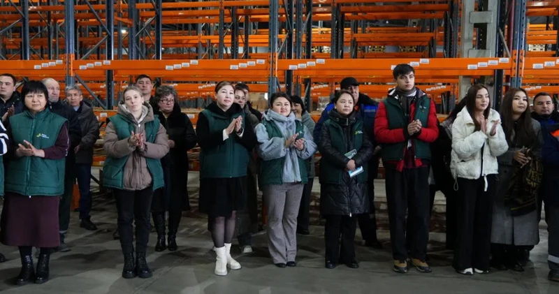 Марат Сұлтанғазиев Даму индустриялық логистикалық орталығының ұжымымен кездесті