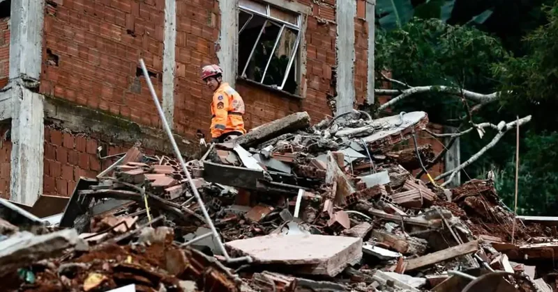 Наводнение в Бразилии: 30 человек погибли, 39 числятся пропавшими