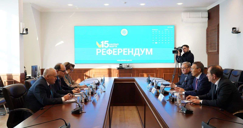 Наблюдатели приступают к работе