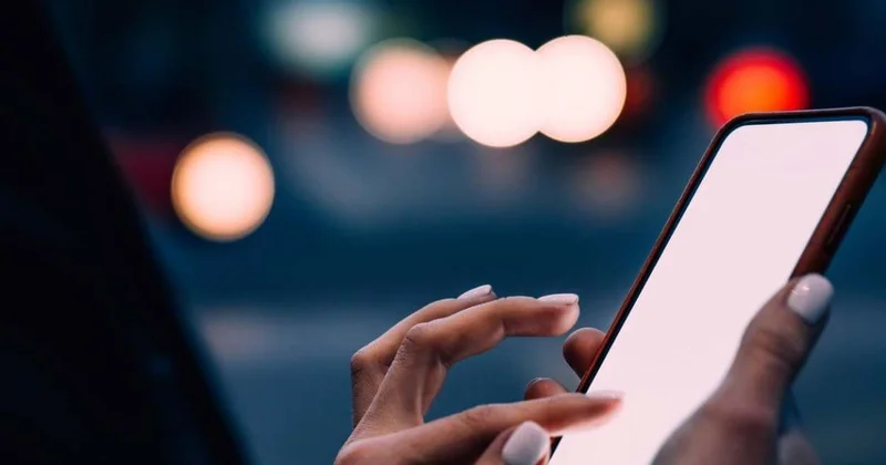 Казахстанским осужденным хотят разрешить использовать смартфоны